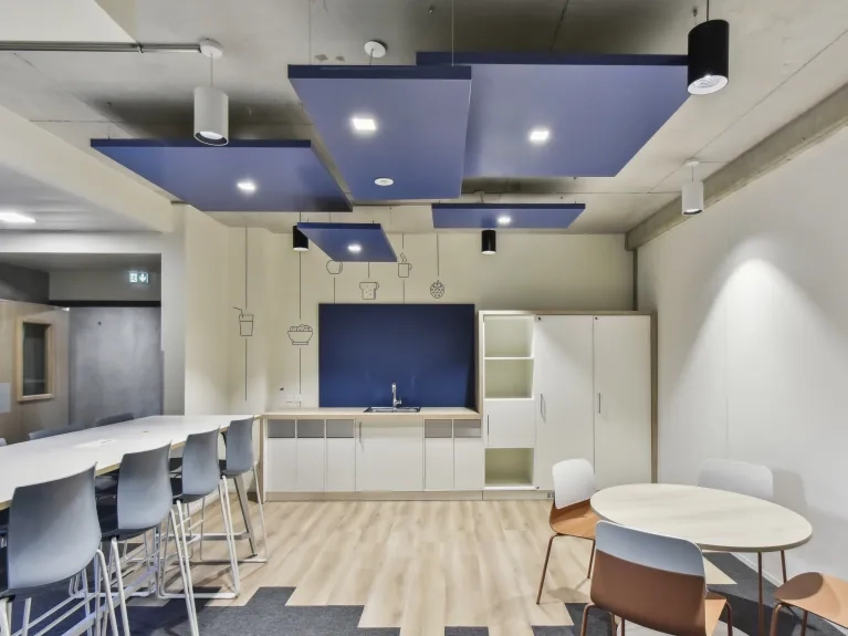 Conseil départemental du Nord - Ilot métallique bleu - PLAFOMETAL