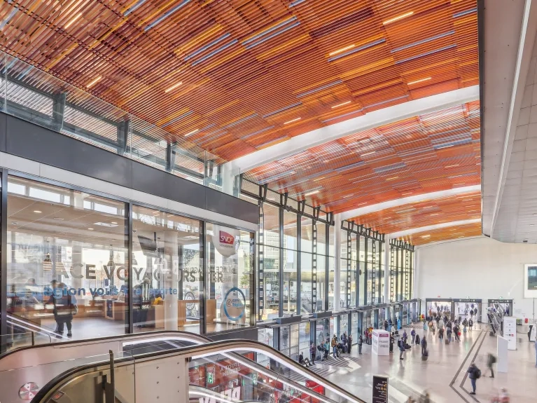 Halle Beraudier, Lyon - Lame Type U - PLAFOMETAL